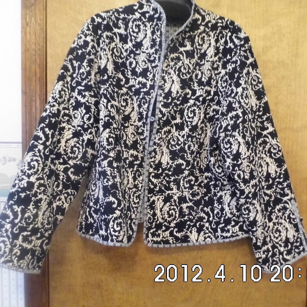 REVERSIBLE COTTON JACKET SIZE 14-16